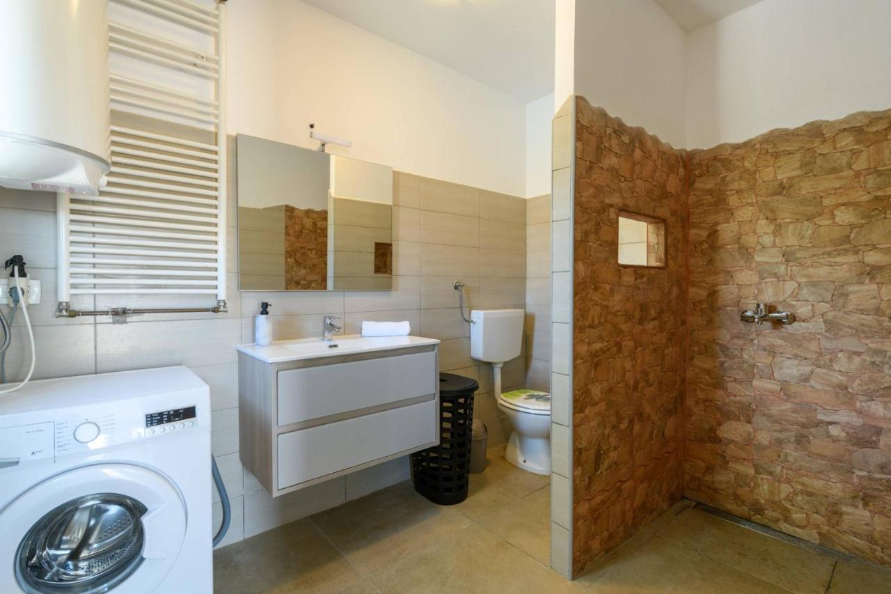 Holiday House Boky 보드냔 외부 사진