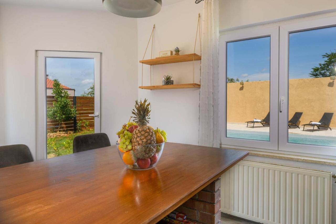 Holiday House Boky 보드냔 외부 사진