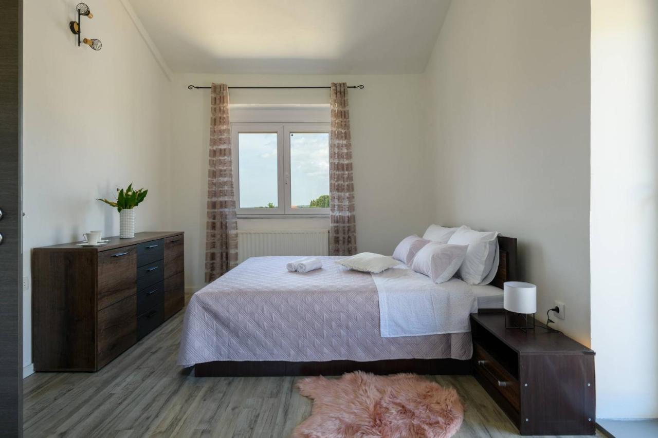 Holiday House Boky 보드냔 외부 사진