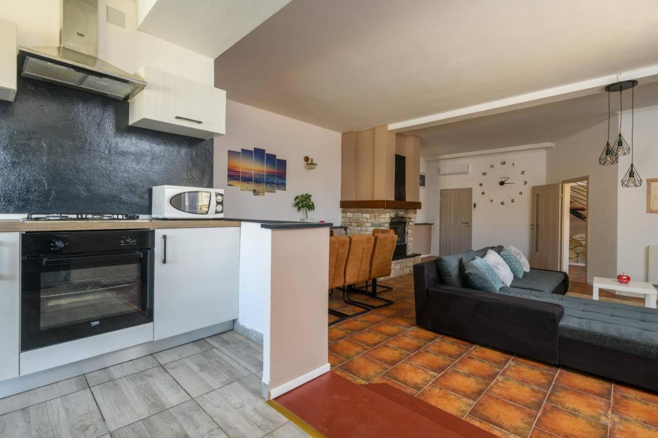 Holiday House Boky 보드냔 외부 사진