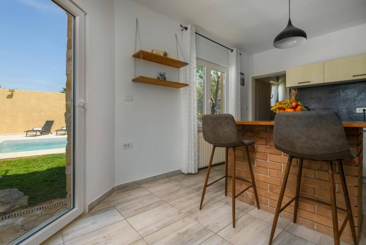 Holiday House Boky 보드냔 외부 사진